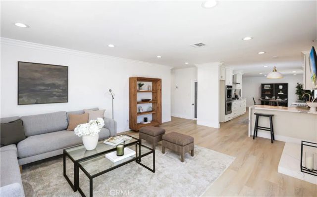 13631 University, Westminster, CA 92683