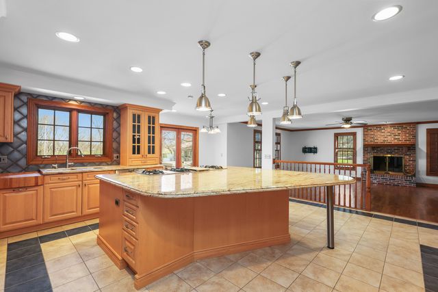 4143 Three Lakes Court, Long Grove, IL 60047