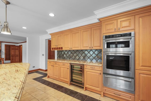 4143 Three Lakes Court, Long Grove, IL 60047