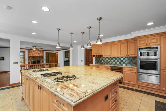 4143 Three Lakes Court, Long Grove, IL 60047