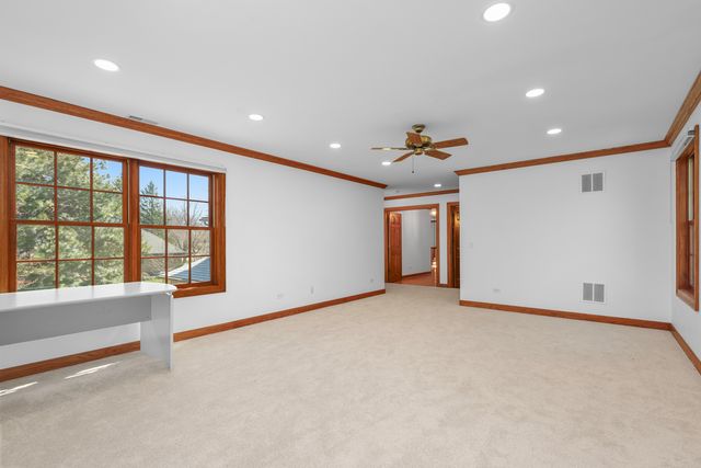 4143 Three Lakes Court, Long Grove, IL 60047