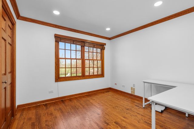 4143 Three Lakes Court, Long Grove, IL 60047