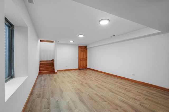 4143 Three Lakes Court, Long Grove, IL 60047