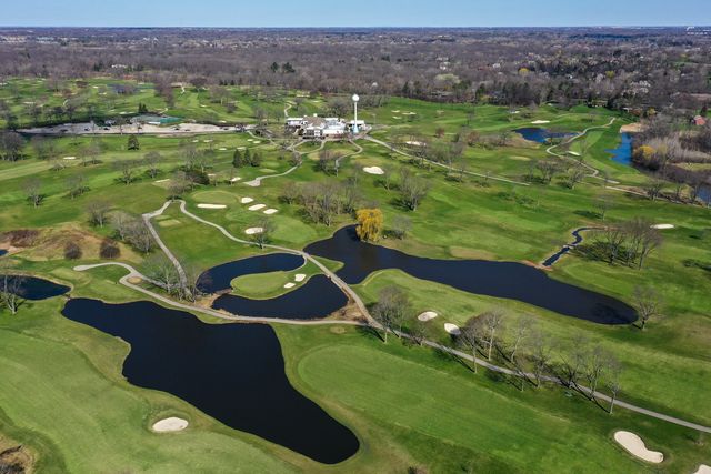 4143 Three Lakes Court, Long Grove, IL 60047