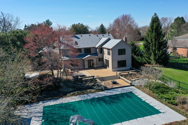 4143 Three Lakes Court, Long Grove, IL 60047