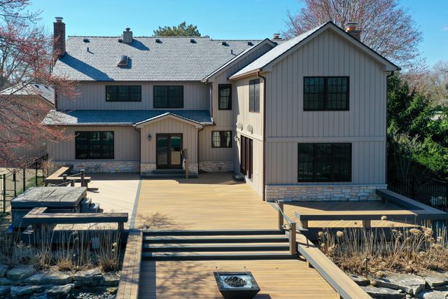 4143 Three Lakes Court, Long Grove, IL 60047