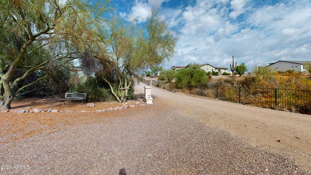 463 N MOUNTAIN VIEW Road, Apache Junction, AZ 85119