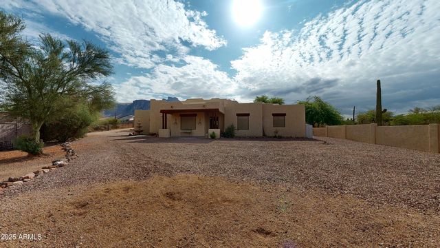 463 N MOUNTAIN VIEW Road, Apache Junction, AZ 85119