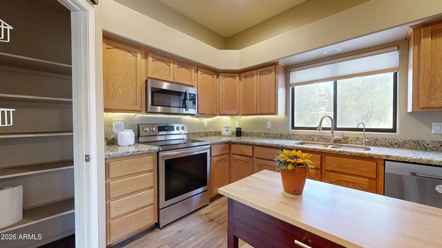 463 N MOUNTAIN VIEW Road, Apache Junction, AZ 85119