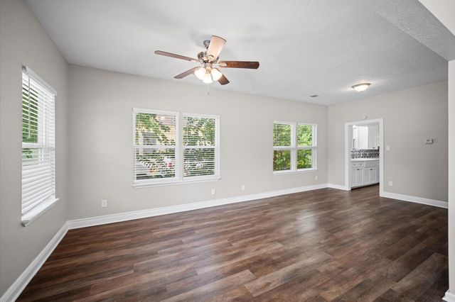 909 King Street, Houston, TX 77022