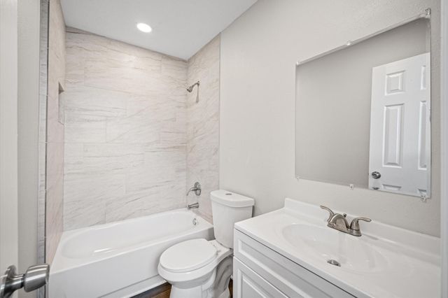 909 King Street, Houston, TX 77022