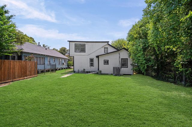 909 King Street, Houston, TX 77022