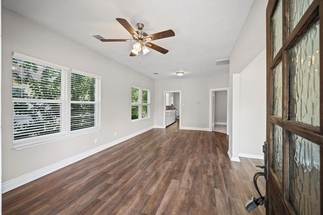 909 King Street, Houston, TX 77022
