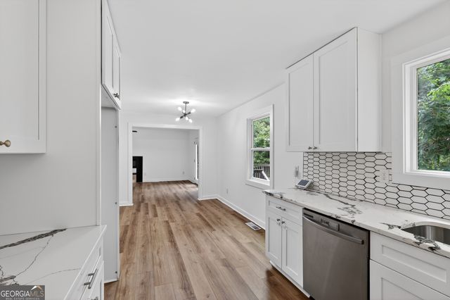 1204 Empire Circle, Lawrenceville, GA 30044