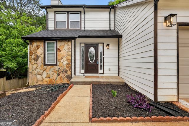 1204 Empire Circle, Lawrenceville, GA 30044