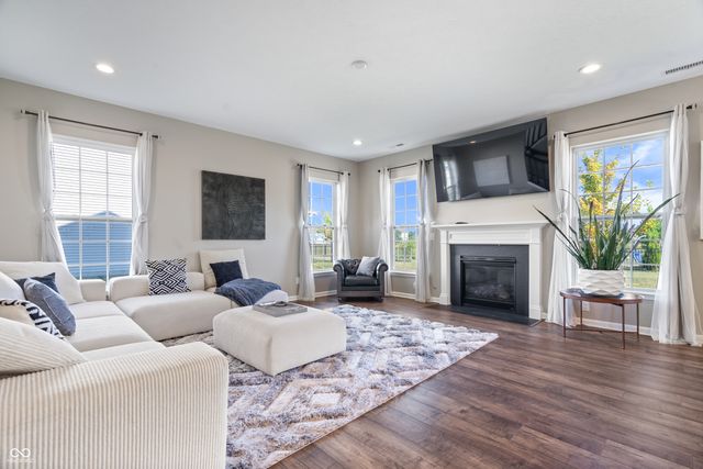 8862 Wicklow Way, Brownsburg, IN 46112