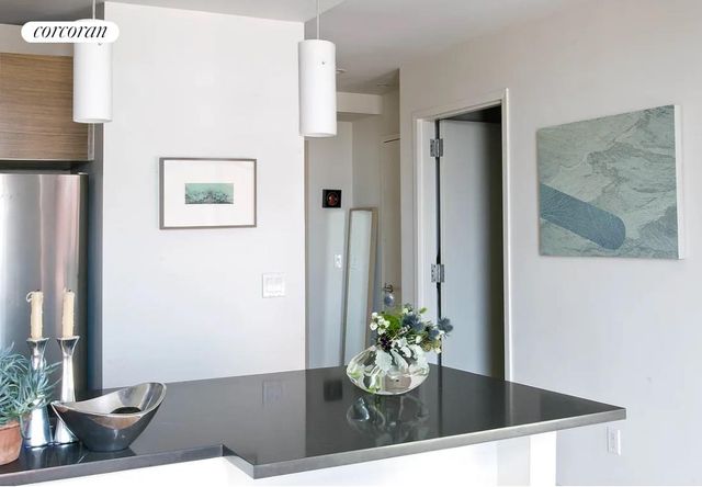 1063 Jackson Ave Apt 7B, New York City, NY 11101