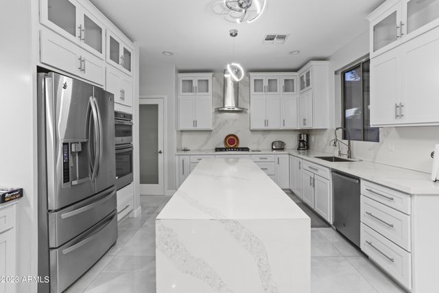 27306 N 37TH Avenue, Phoenix, AZ 85083