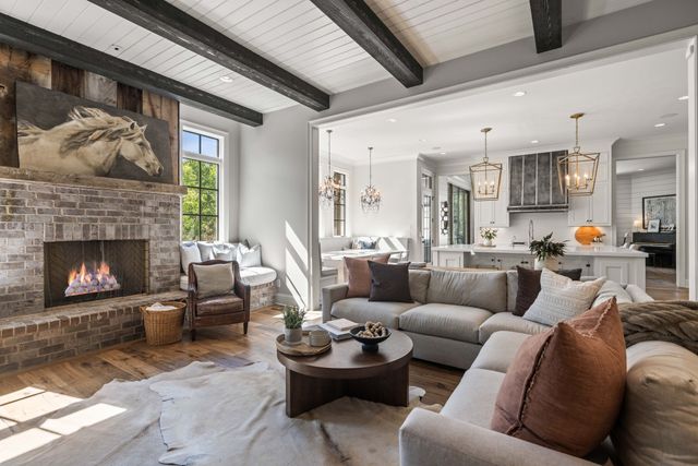 821 Windstone Blvd, Brentwood, TN 37027