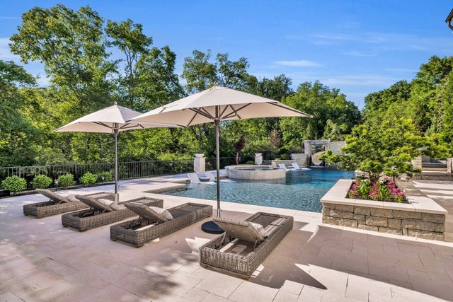 821 Windstone Blvd, Brentwood, TN 37027
