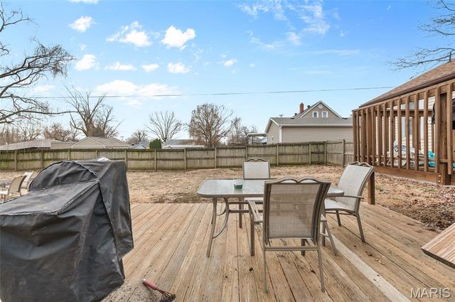 44 Dugger Street, East Alton, IL 62024