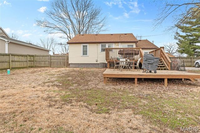 44 Dugger Street, East Alton, IL 62024