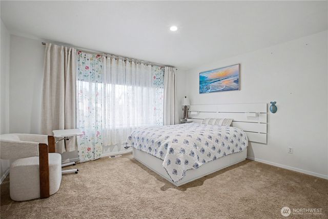 417 SW 353rd Street, Federal Way, WA 98023