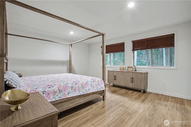 417 SW 353rd Street, Federal Way, WA 98023