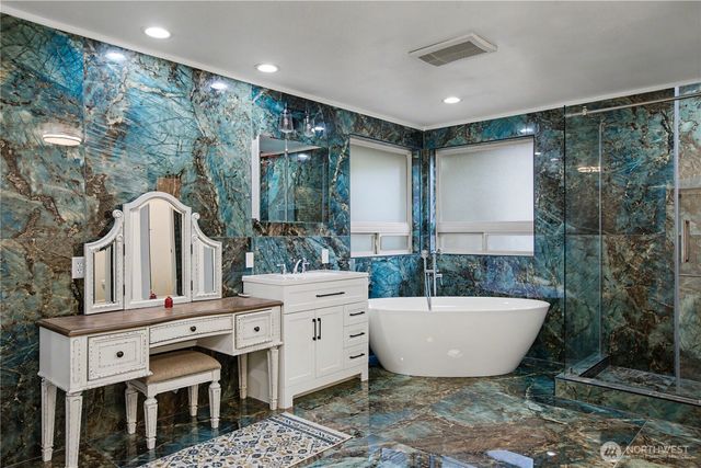 417 SW 353rd Street, Federal Way, WA 98023