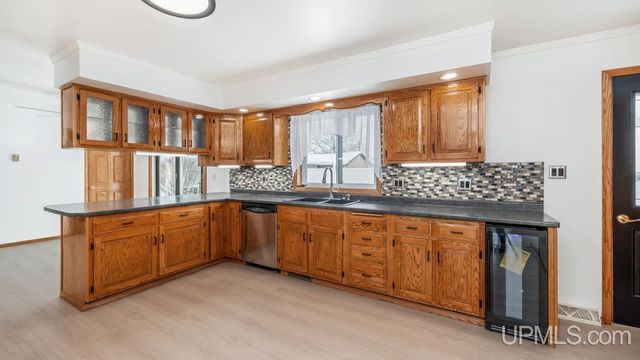 201 Cleveland Avenue, Kingsford, MI 49802