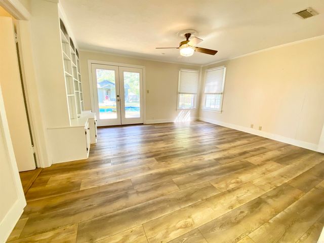 1612 W 4th Street, Fordyce, AR 71742