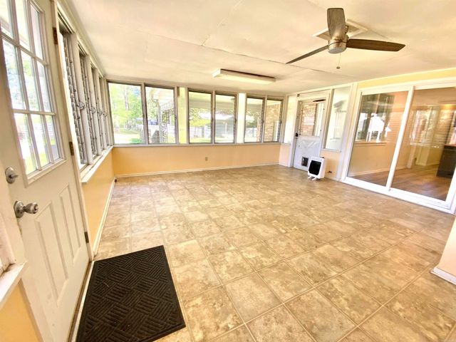 1612 W 4th Street, Fordyce, AR 71742
