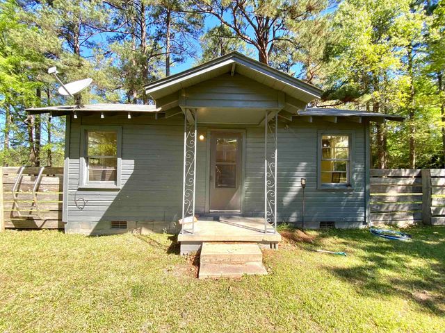 1612 W 4th Street, Fordyce, AR 71742