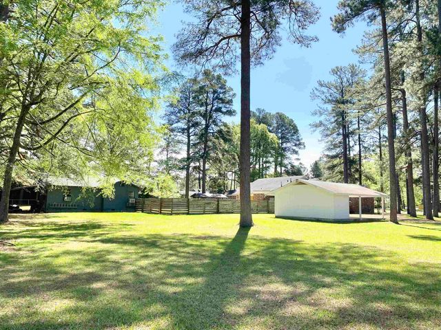 1612 W 4th Street, Fordyce, AR 71742