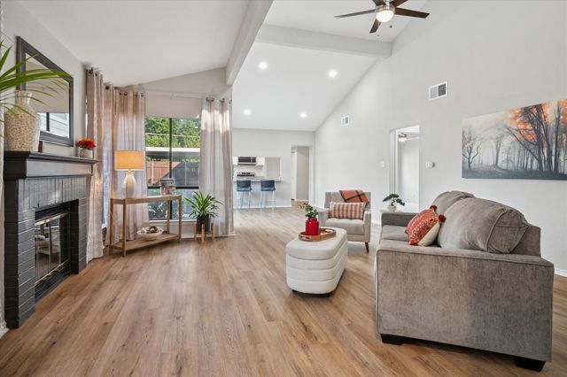 5927 Timbercrest Drive, Arlington, TX 76017