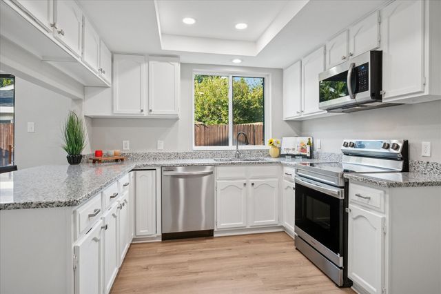 5927 Timbercrest Drive, Arlington, TX 76017