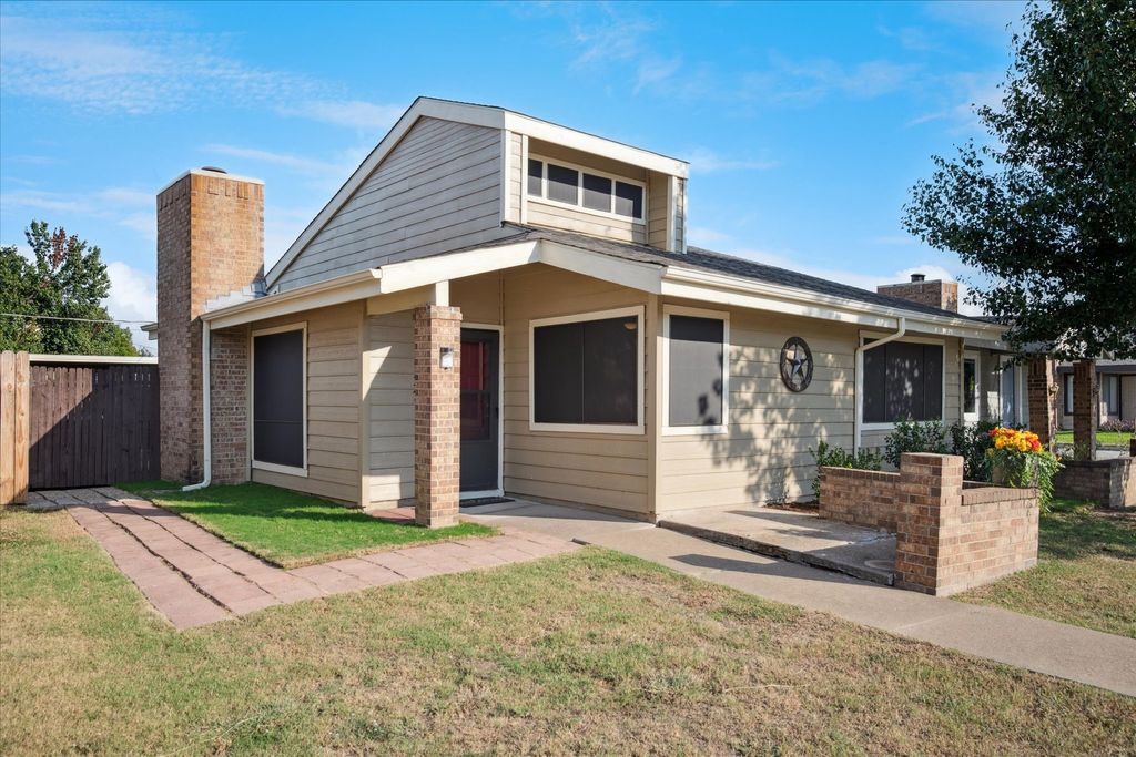 5927 Timbercrest Drive, Arlington, TX 76017