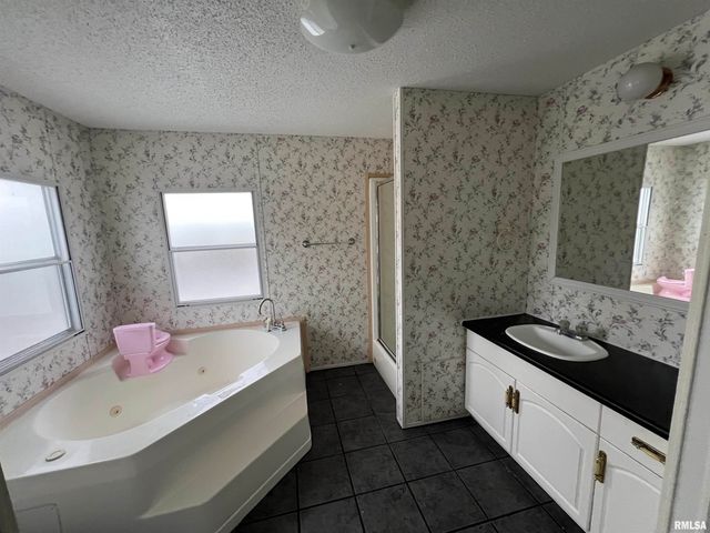 112 N Old Marion Road, Goreville, IL 62939