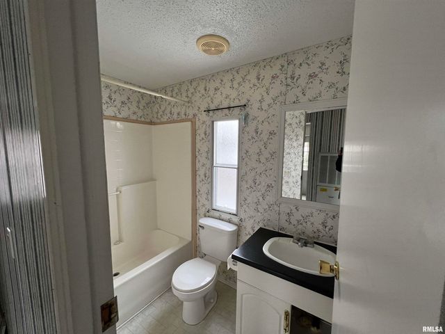 112 N Old Marion Road, Goreville, IL 62939