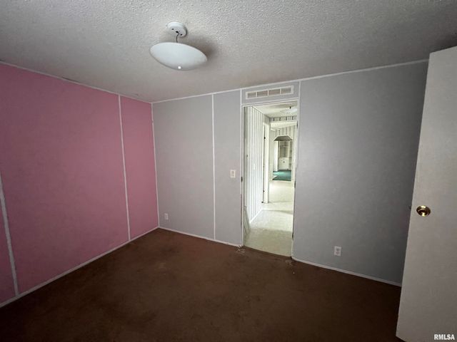 112 N Old Marion Road, Goreville, IL 62939