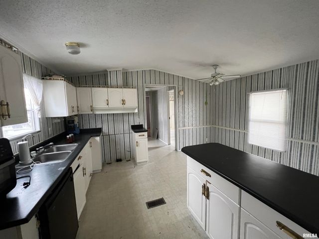 112 N Old Marion Road, Goreville, IL 62939