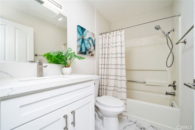 4760 Templeton Street 3226, Los Angeles, CA 90032