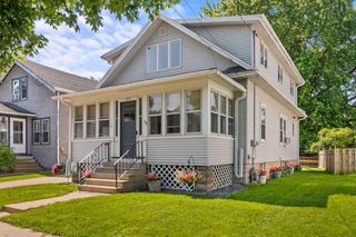 1017 Harney AVENUE, Oshkosh, WI 54901