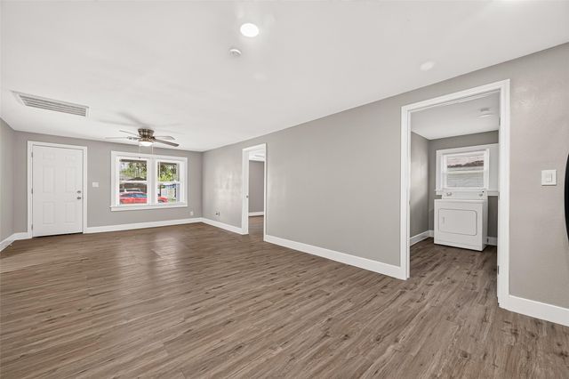 1213 Allen Street, Rosenberg, TX 77471