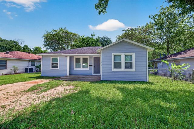 1213 Allen Street, Rosenberg, TX 77471
