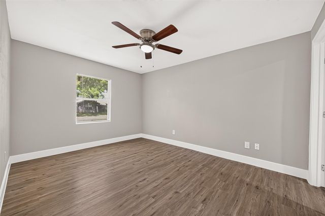 1213 Allen Street, Rosenberg, TX 77471