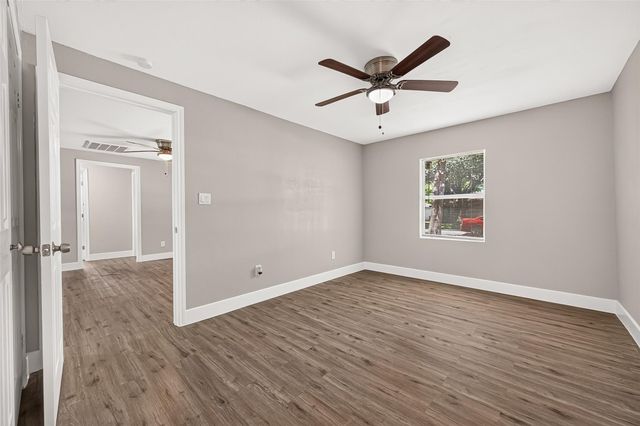 1213 Allen Street, Rosenberg, TX 77471