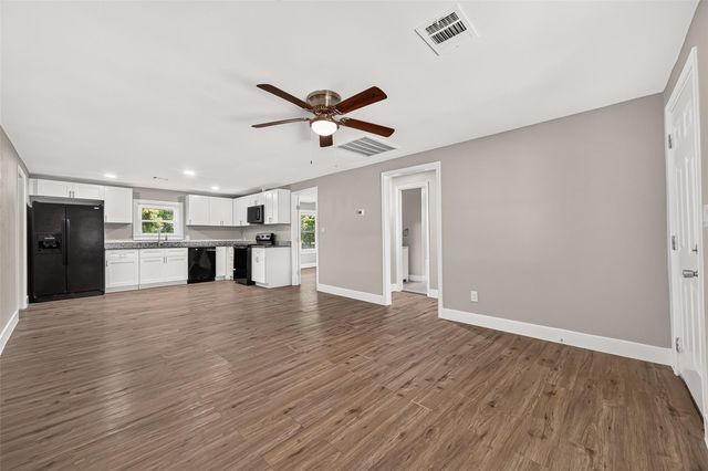 1213 Allen Street, Rosenberg, TX 77471