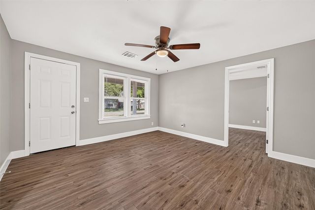1213 Allen Street, Rosenberg, TX 77471
