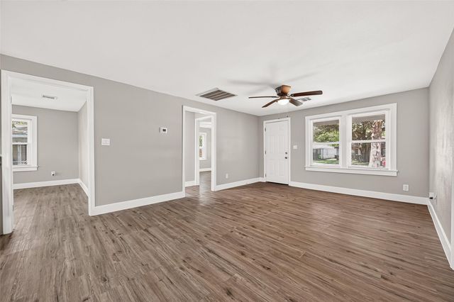 1213 Allen Street, Rosenberg, TX 77471